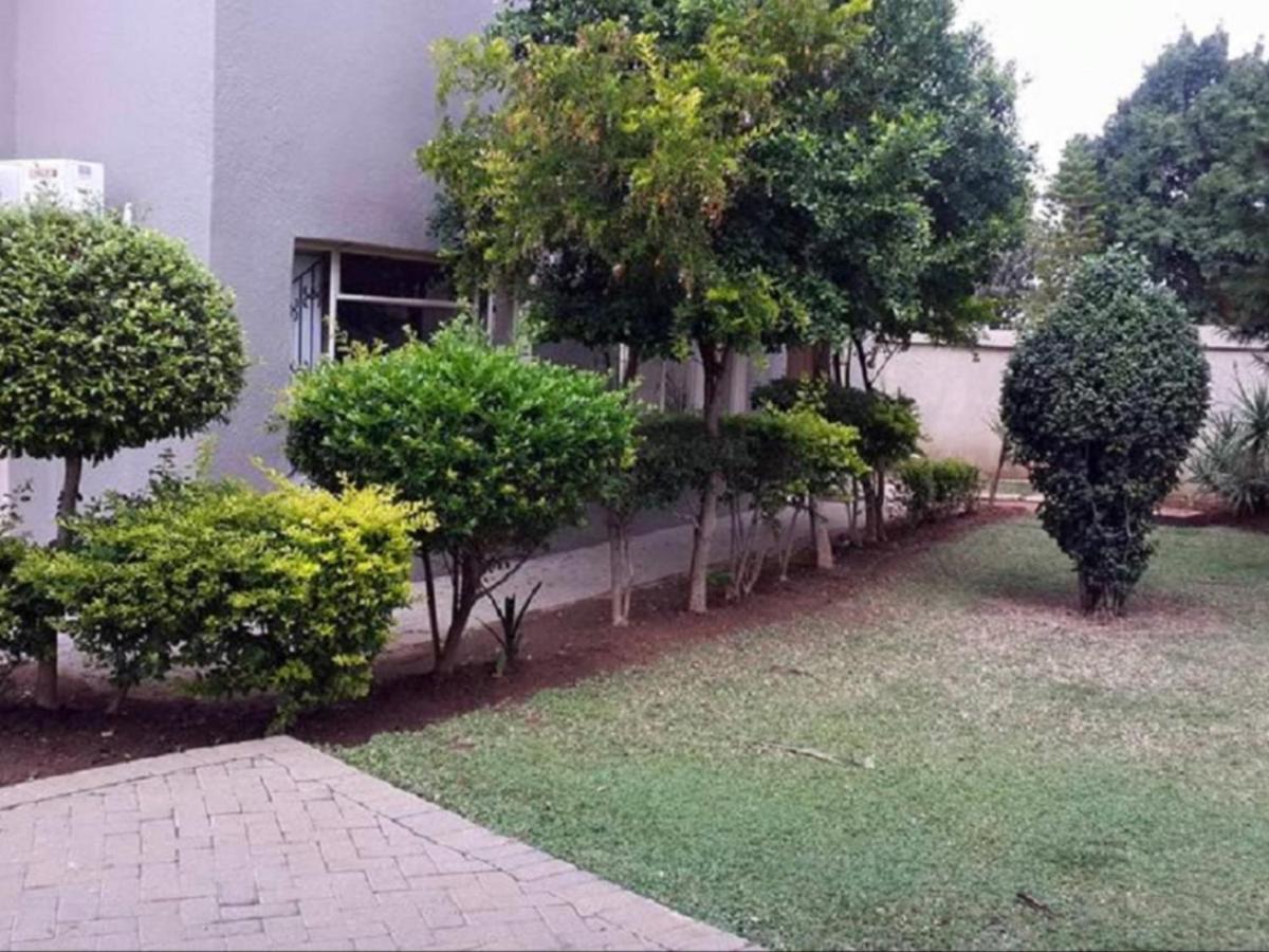 רסטנבורג Toro Guest House מראה חיצוני תמונה