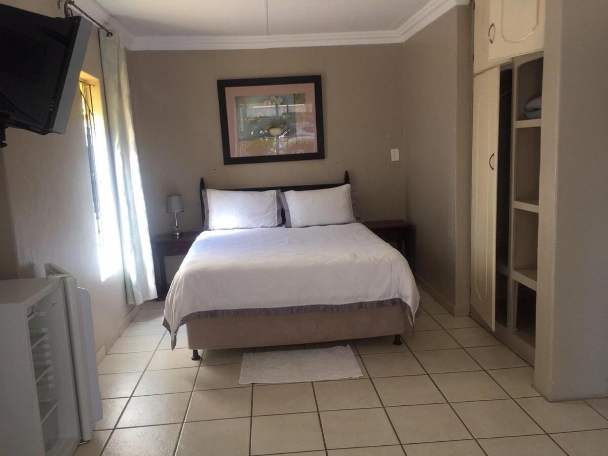 רסטנבורג Toro Guest House מראה חיצוני תמונה