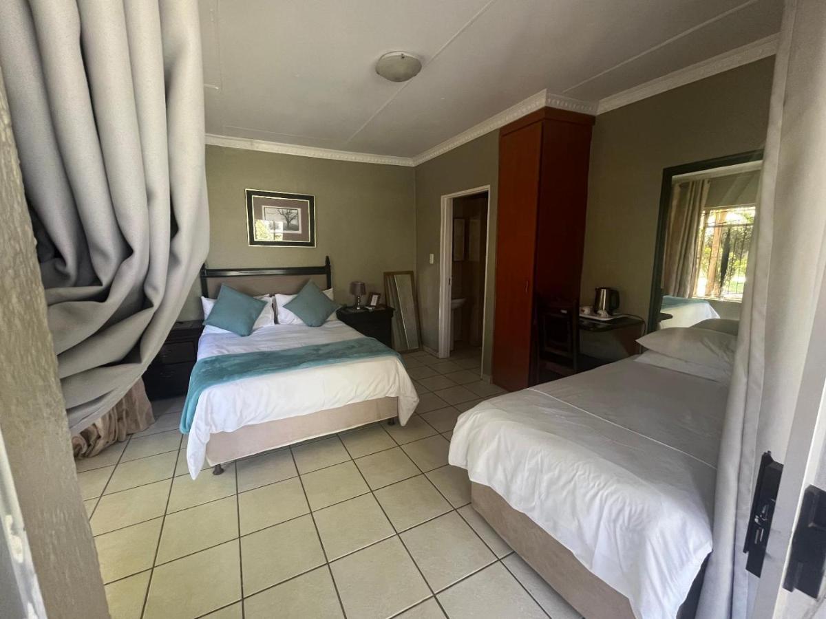 רסטנבורג Toro Guest House מראה חיצוני תמונה