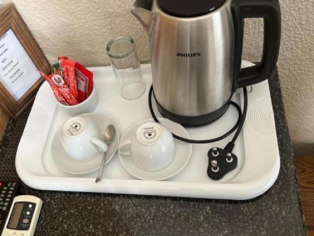 רסטנבורג Toro Guest House מראה חיצוני תמונה
